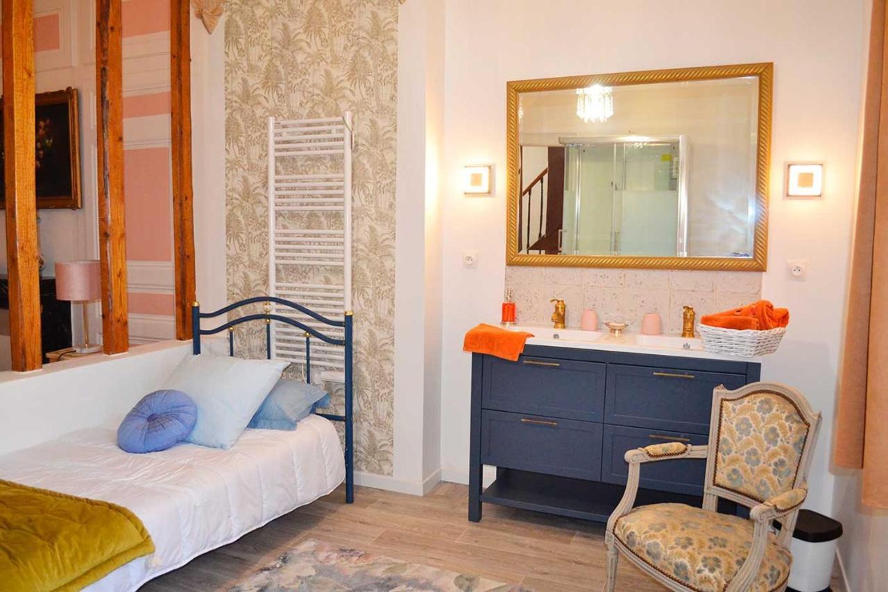 Domaine De L Hyeres Hotel Grandcourt  Екстериор снимка